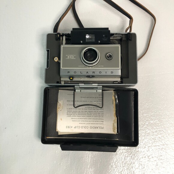 Vintage Polaroid 240 Land Camera with Manual - Picture 4 of 13